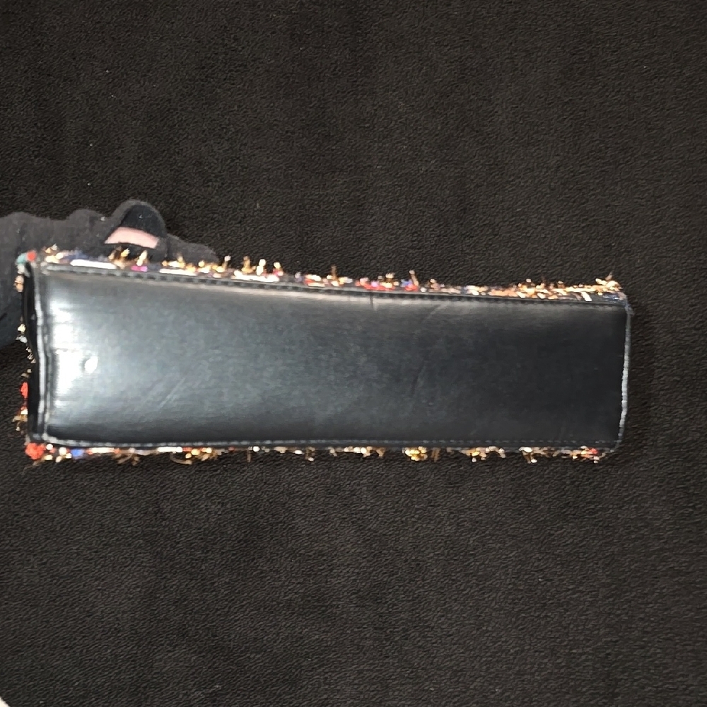 Chic Multicolor Tweed Handbag - Picture 7 of 7